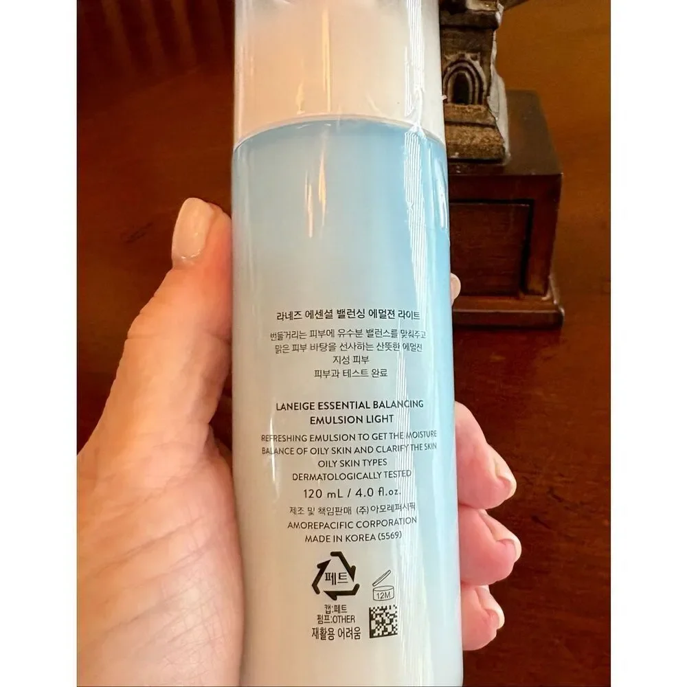 LANEIGE - NWOT - Essential Balancing Emulsion Light, 120 ml (4 fl. oz.) No Box